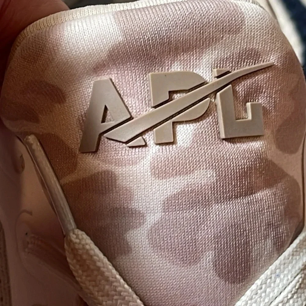 Athletic Propulsion Labs Techloom Tracer Sneakers, Creme Beach Leopard size 9.5